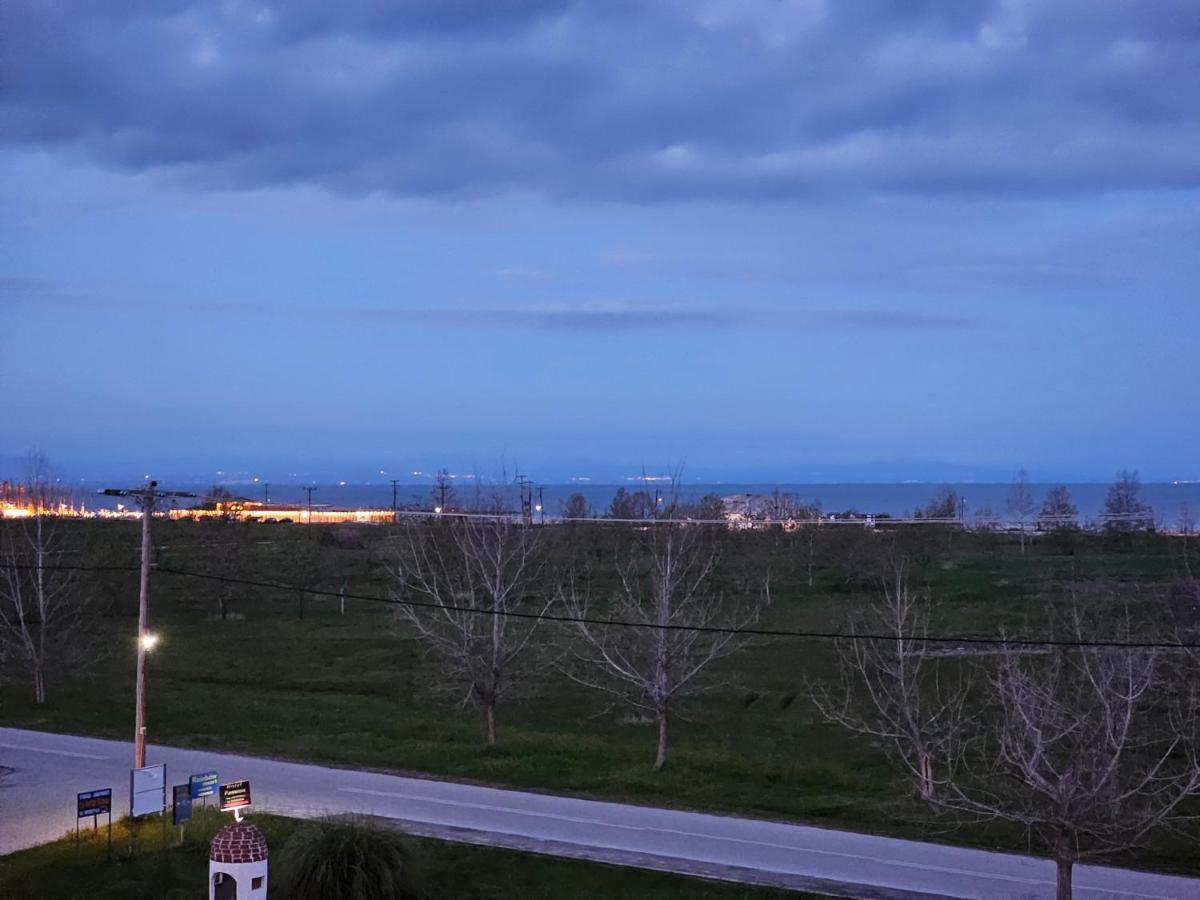 Peloton Inn Paralía Dış mekan fotoğraf