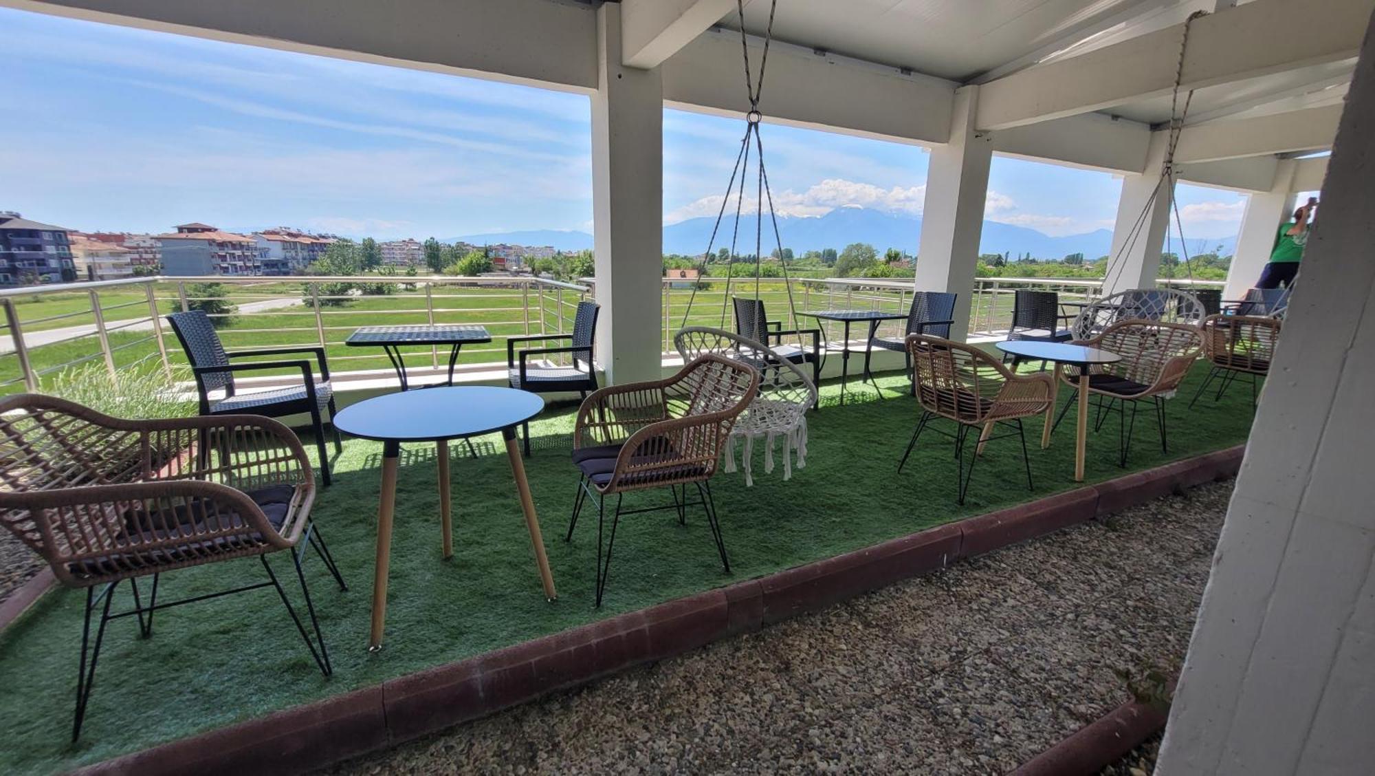 Peloton Inn Paralía Dış mekan fotoğraf