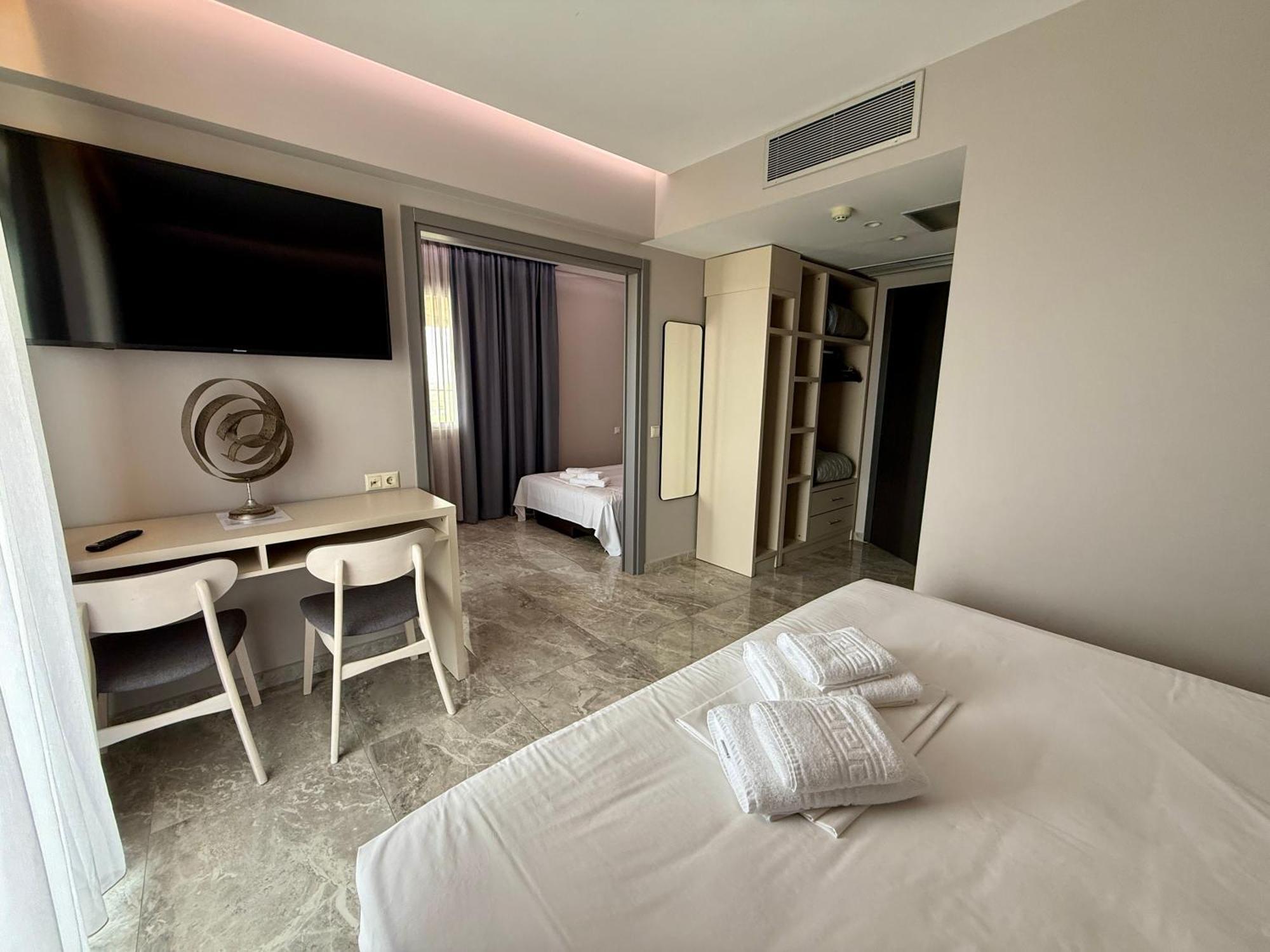 Peloton Inn Paralía Dış mekan fotoğraf
