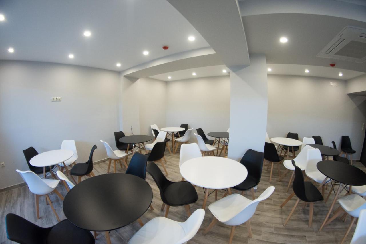 Peloton Inn Paralía Dış mekan fotoğraf